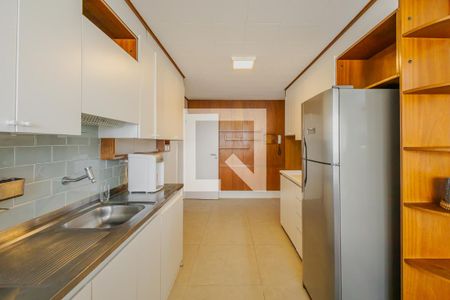 Apartamento à venda com 129m², 3 quartos e 1 vaga Apartamento à venda com 129m², 3 quartos e 1 vagaCozinha