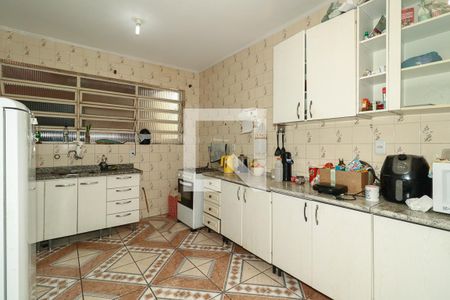 Casa à venda com 452m², 2 quartos e sem vaga Casa à venda com 452m², 2 quartos e sem vagaCozinha