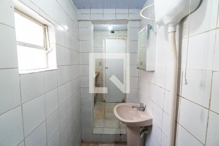 Casa à venda com 70m², 4 quartos e 1 vaga Casa à venda com 70m², 4 quartos e 1 vagaCasa 3 - Banheiro