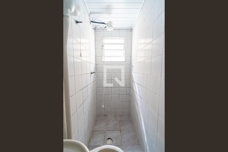 Casa à venda com 70m², 4 quartos e 1 vaga Casa à venda com 70m², 4 quartos e 1 vagaCasa 2 - Banheiro Detalhe