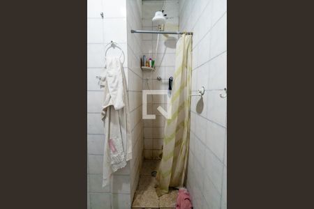 Casa à venda com 70m², 4 quartos e 1 vaga Casa à venda com 70m², 4 quartos e 1 vagaCasa 1 - Banheiro Detalhe