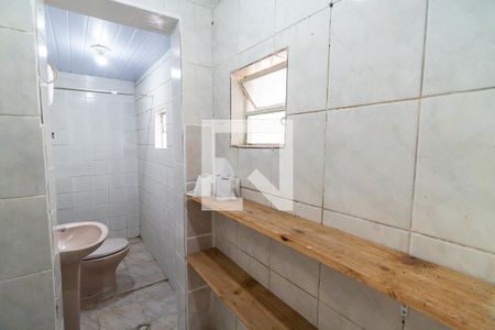 Casa à venda com 70m², 4 quartos e 1 vaga Casa à venda com 70m², 4 quartos e 1 vagaCasa 3 - Banheiro