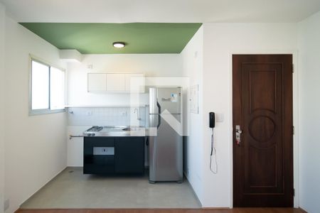 Sala / Cozinha de apartamento para alugar com 1 quarto, 32m² em Consolação, São Paulo