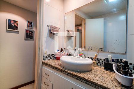 Apartamento à venda com 110m², 3 quartos e 1 vagaBanheiro da Suíte