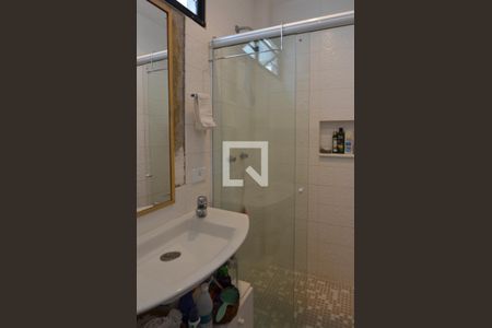 Apartamento à venda com 236m², 3 quartos e 2 vagas Apartamento à venda com 236m², 3 quartos e 2 vagasBanheiro Social