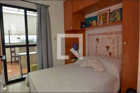 Apartamento à venda com 236m², 3 quartos e 2 vagas Apartamento à venda com 236m², 3 quartos e 2 vagasQuarto 4