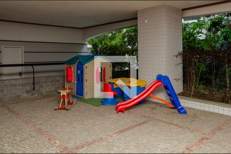 Apartamento à venda com 236m², 3 quartos e 2 vagas Apartamento à venda com 236m², 3 quartos e 2 vagasÁrea comum