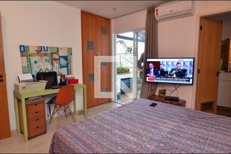 Apartamento à venda com 236m², 3 quartos e 2 vagas Apartamento à venda com 236m², 3 quartos e 2 vagasQuarto 3