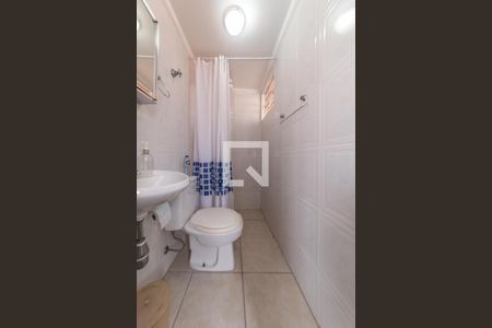 Casa à venda com 300m², 3 quartos e 4 vagasBanheiro de Serviço