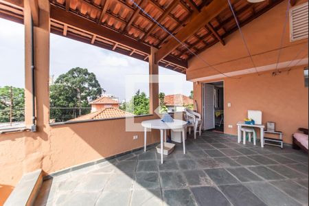 Casa à venda com 300m², 3 quartos e 4 vagasQuintal