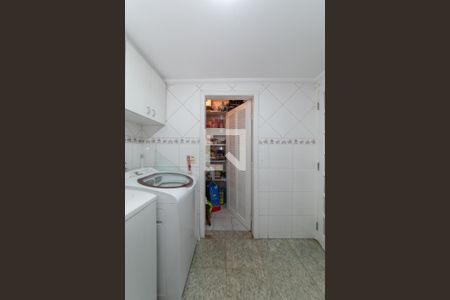 Casa à venda com 300m², 3 quartos e 4 vagasLavanderia