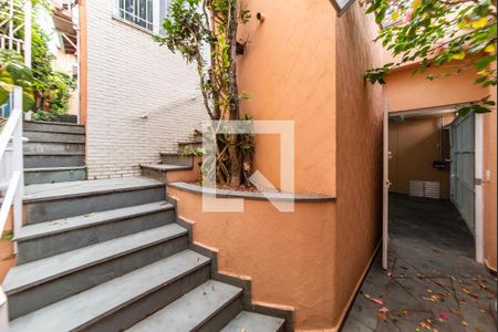 Casa à venda com 300m², 3 quartos e 4 vagasEntrada