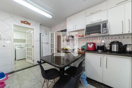 Casa à venda com 300m², 3 quartos e 4 vagasCozinha