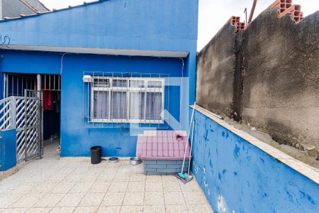 Casa à venda com 150m², 3 quartos e 2 vagas Casa à venda com 150m², 3 quartos e 2 vagasVaranda