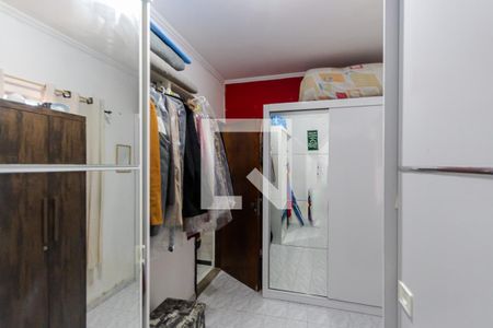 Casa à venda com 150m², 3 quartos e 2 vagas Casa à venda com 150m², 3 quartos e 2 vagasQuarto 3