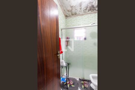 Casa à venda com 150m², 3 quartos e 2 vagas Casa à venda com 150m², 3 quartos e 2 vagasBanheiro