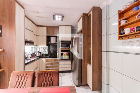 Casa à venda com 150m², 3 quartos e 2 vagas Casa à venda com 150m², 3 quartos e 2 vagasCozinha