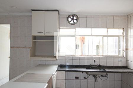 Casa à venda com 220m², 2 quartos e 1 vagaCozinha