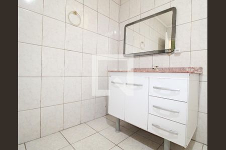 Casa à venda com 220m², 2 quartos e 1 vagaBanheiro