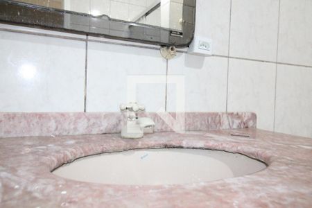 Casa à venda com 220m², 2 quartos e 1 vagaBanheiro