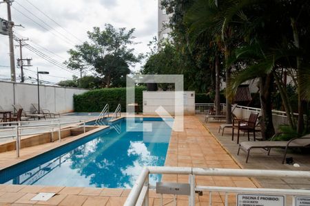 Apartamento à venda com 64m², 2 quartos e 1 vagaÁrea comum - Piscina
