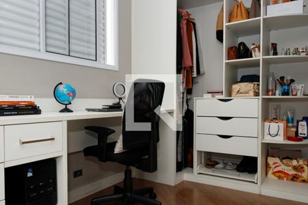 Apartamento à venda com 64m², 2 quartos e 1 vagaQuarto