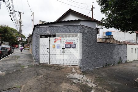 Casa à venda com 160m², 2 quartos e 2 vagasFachada