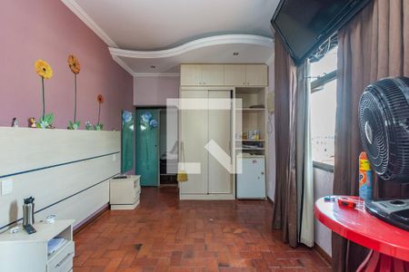 Apartamento à venda com 200m², 4 quartos e 2 vagas Apartamento à venda com 200m², 4 quartos e 2 vagasSuíte 2