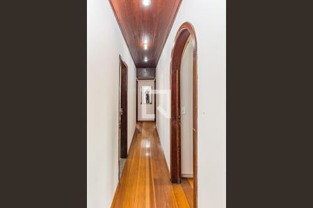 Apartamento à venda com 200m², 4 quartos e 2 vagas Apartamento à venda com 200m², 4 quartos e 2 vagasCorredor