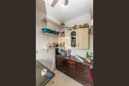 Apartamento à venda com 200m², 4 quartos e 2 vagas Apartamento à venda com 200m², 4 quartos e 2 vagasCozinha