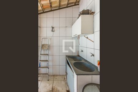 Apartamento à venda com 200m², 4 quartos e 2 vagas Apartamento à venda com 200m², 4 quartos e 2 vagasÁrea de Serviço