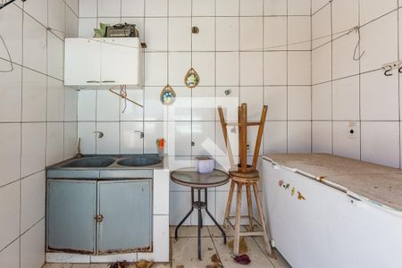 Apartamento à venda com 200m², 4 quartos e 2 vagas Apartamento à venda com 200m², 4 quartos e 2 vagasÁrea de Serviço