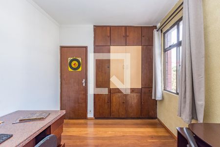 Apartamento à venda com 200m², 4 quartos e 2 vagas Apartamento à venda com 200m², 4 quartos e 2 vagasQuarto 3