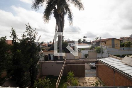 Casa de condomínio para alugar com 240m², 4 quartos e 2 vagas Casa de condomínio para alugar com 240m², 4 quartos e 2 vagasVista