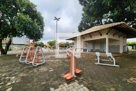 Casa de condomínio para alugar com 240m², 4 quartos e 2 vagas Casa de condomínio para alugar com 240m², 4 quartos e 2 vagasÁrea comum
