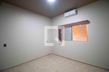 Casa de condomínio para alugar com 240m², 4 quartos e 2 vagas Casa de condomínio para alugar com 240m², 4 quartos e 2 vagasSuíte 2