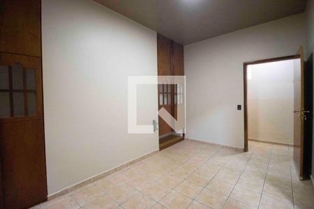 Casa de condomínio para alugar com 240m², 4 quartos e 2 vagas Casa de condomínio para alugar com 240m², 4 quartos e 2 vagasSuíte 1