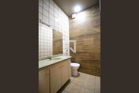 Casa de condomínio para alugar com 240m², 4 quartos e 2 vagas Casa de condomínio para alugar com 240m², 4 quartos e 2 vagasLavabo