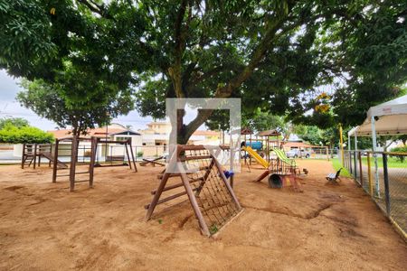 Casa de condomínio para alugar com 240m², 4 quartos e 2 vagas Casa de condomínio para alugar com 240m², 4 quartos e 2 vagasPlayground