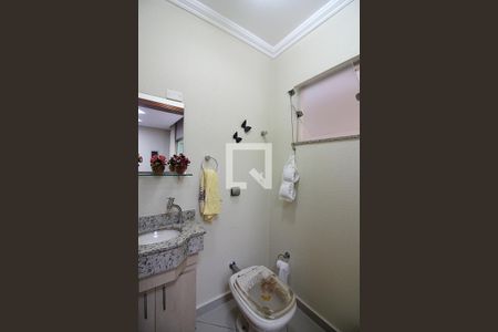 Casa à venda com 213m², 3 quartos e 3 vagasLavabo 