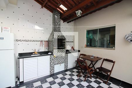 Casa à venda com 213m², 3 quartos e 3 vagasChurrasqueira