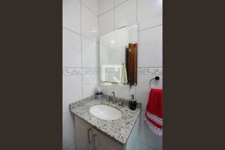 Casa à venda com 213m², 3 quartos e 3 vagasSuíte 2 Banheiro 