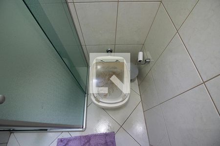 Casa à venda com 213m², 3 quartos e 3 vagasSuíte 2 Banheiro 