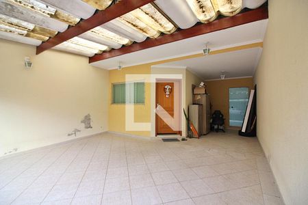 Casa à venda com 213m², 3 quartos e 3 vagasGaragem