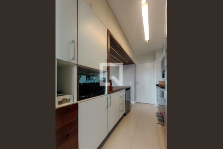 Apartamento à venda com 105m², 3 quartos e 2 vagasCozinha