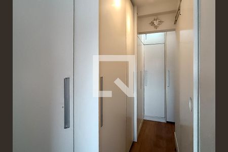 Apartamento à venda com 105m², 3 quartos e 2 vagasSuíte - Closet