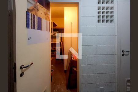 Apartamento à venda com 105m², 3 quartos e 2 vagasÁrea de Serviço - Depósito