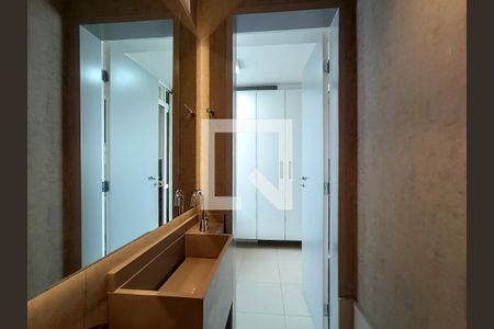 Apartamento à venda com 105m², 3 quartos e 2 vagasLavabo