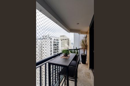 Varanda de apartamento à venda com 3 quartos, 101m² em Indianópolis, São Paulo