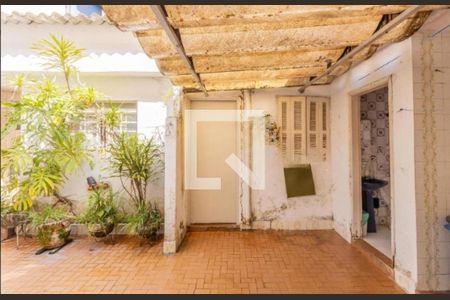 Casa à venda com 252m², 4 quartos e 4 vagas